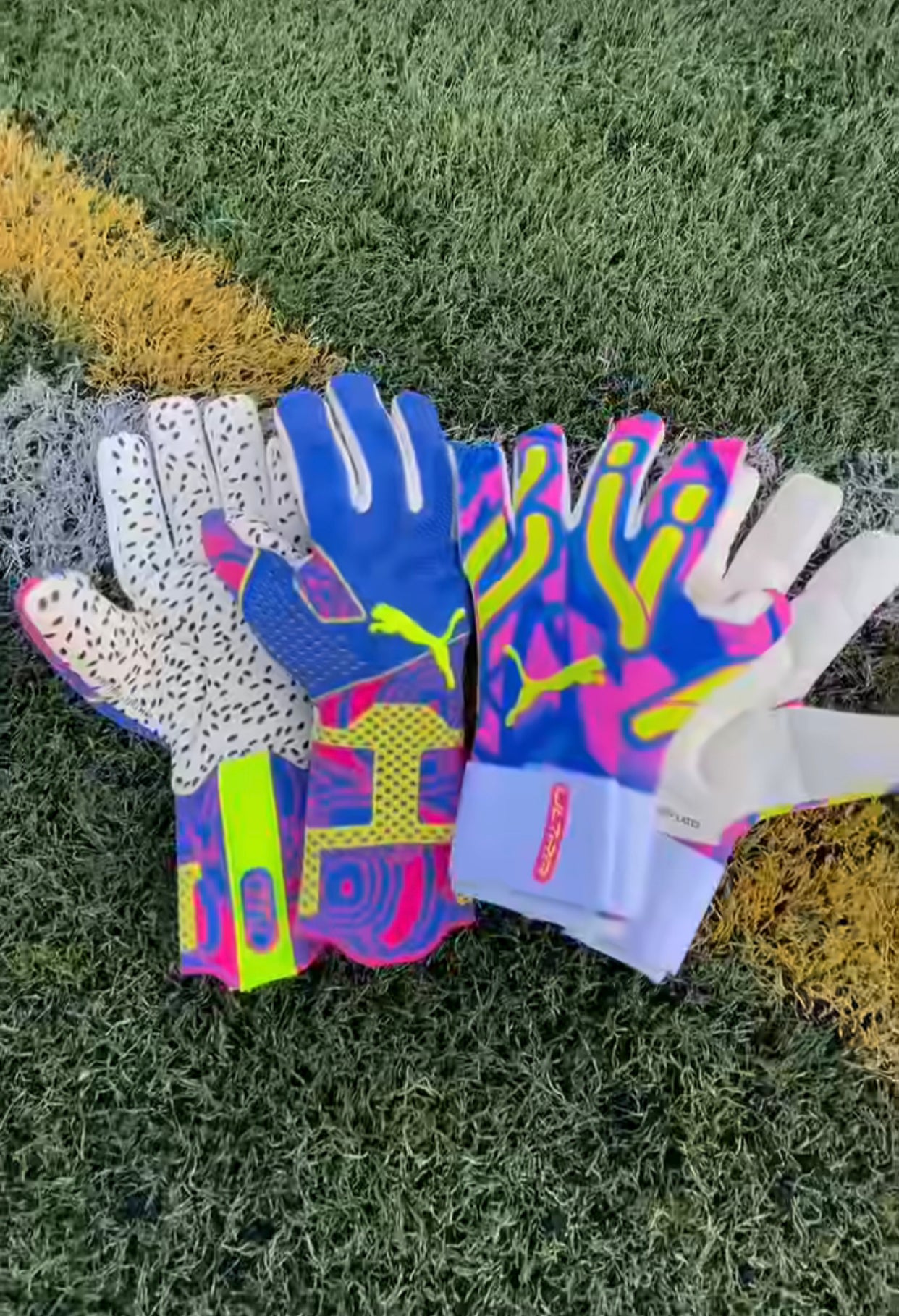 VR Neon, Candypaint Puma FUTURE Z 1.4 Breathable High Performance Pro-Level GK Gloves (Mid-Arm)